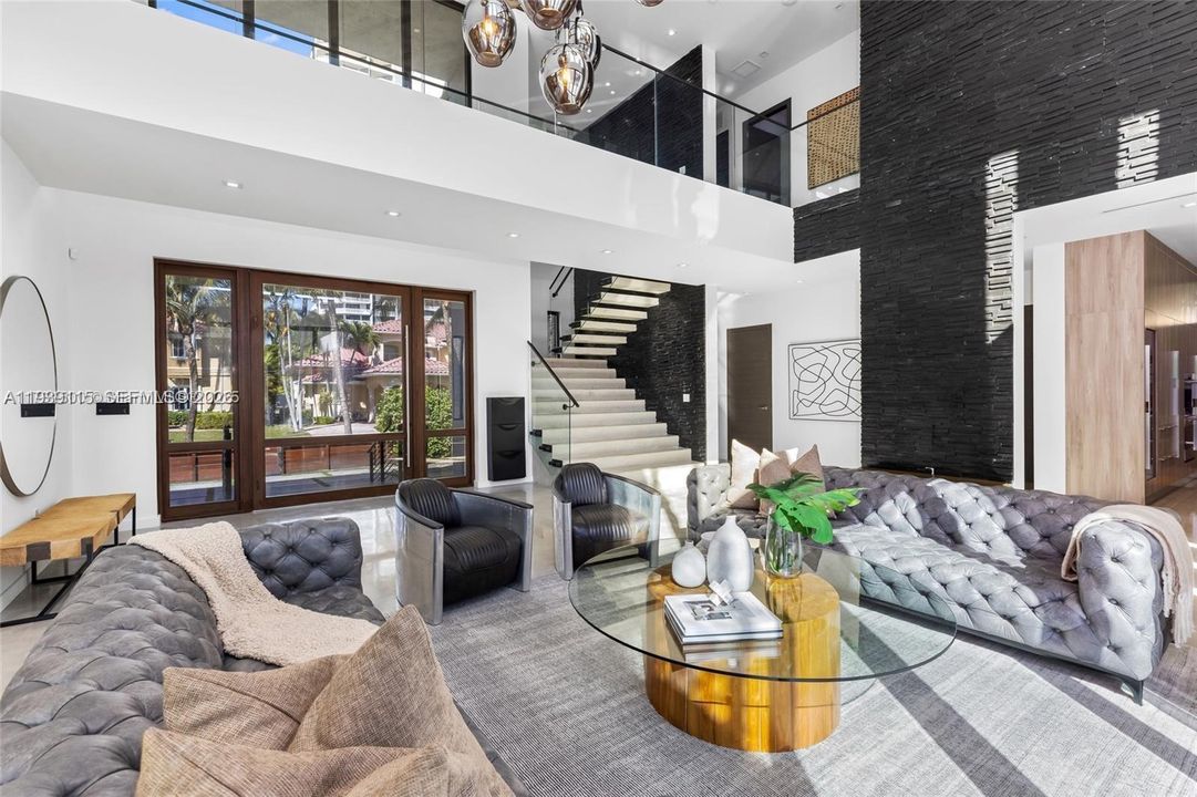 For Sale: $8,500,000 (6 beds, 7 baths, 0 Square Feet)