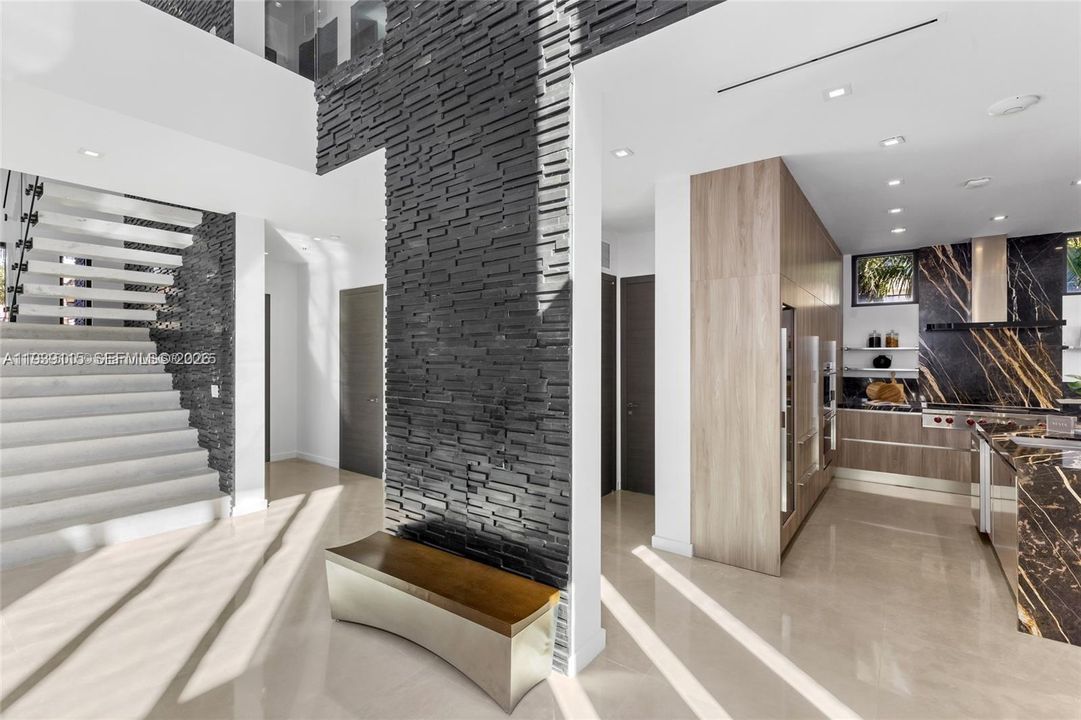 For Sale: $8,500,000 (6 beds, 7 baths, 0 Square Feet)