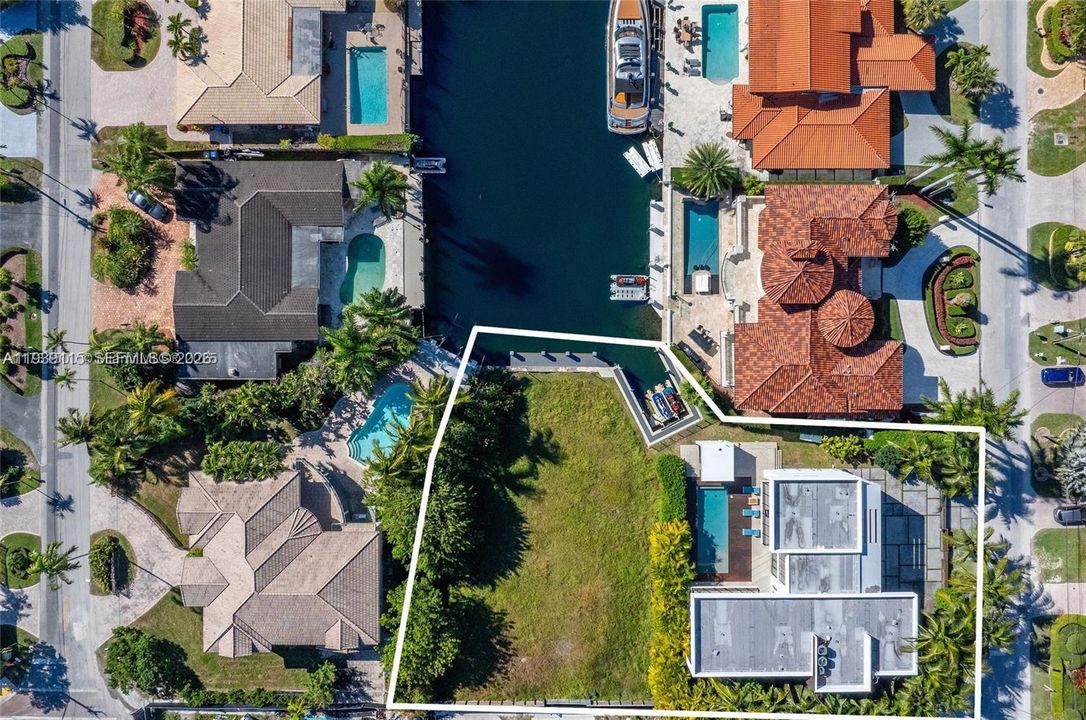 For Sale: $8,500,000 (6 beds, 7 baths, 0 Square Feet)