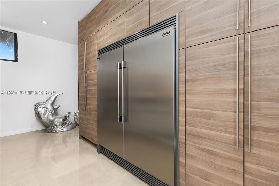 For Sale: $8,500,000 (6 beds, 7 baths, 0 Square Feet)