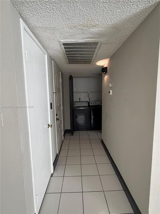 En Renta: $1,800 (2 camas, 2 baños, 910 Pies cuadrados)