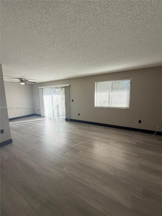 En Renta: $1,800 (2 camas, 2 baños, 910 Pies cuadrados)