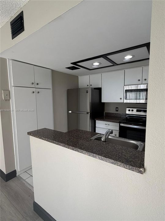 En Renta: $1,800 (2 camas, 2 baños, 910 Pies cuadrados)