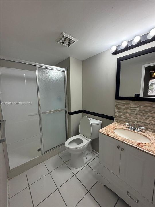 En Renta: $1,800 (2 camas, 2 baños, 910 Pies cuadrados)