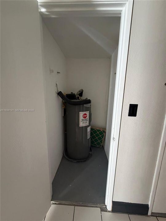 En Renta: $1,800 (2 camas, 2 baños, 910 Pies cuadrados)