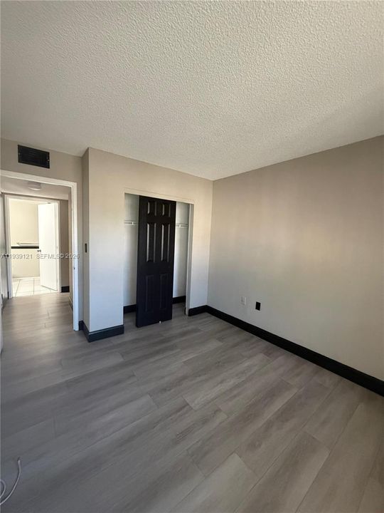 En Renta: $1,800 (2 camas, 2 baños, 910 Pies cuadrados)