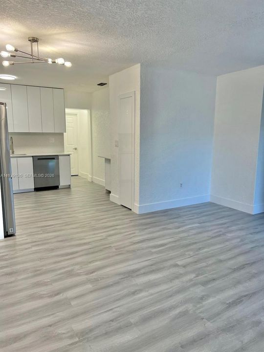 出租: $2,650 (3 贝兹, 1 浴室, 0 平方英尺)