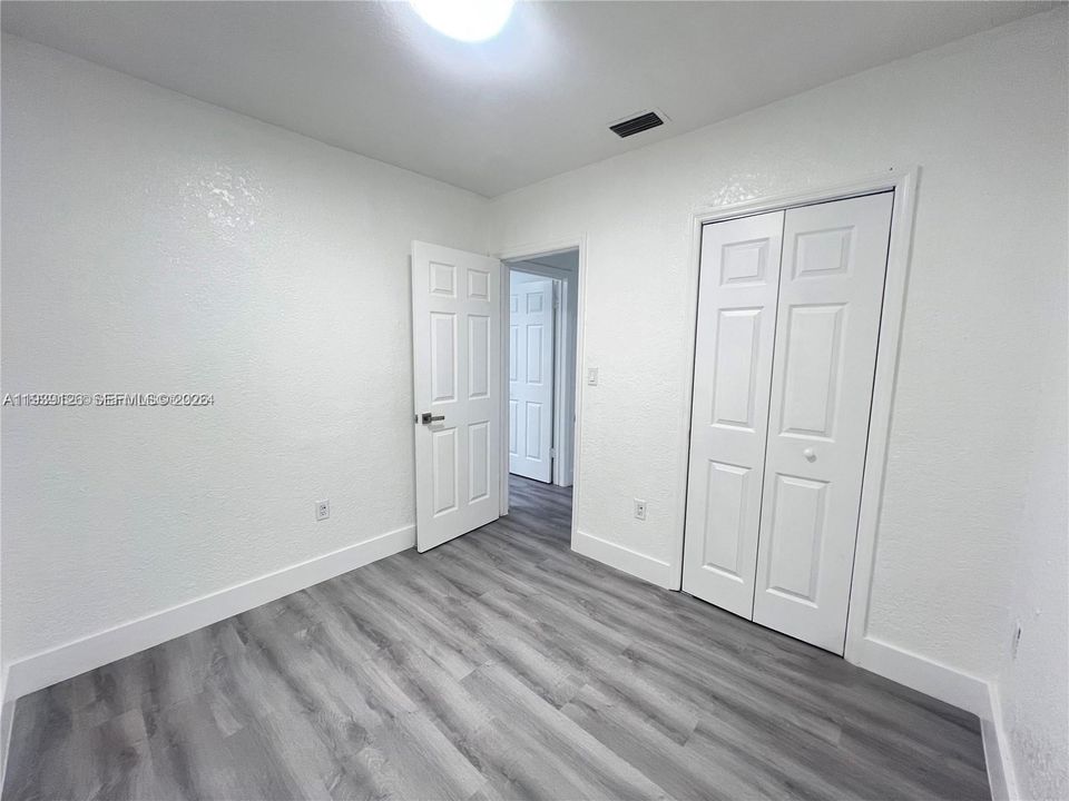 出租: $2,650 (3 贝兹, 1 浴室, 0 平方英尺)