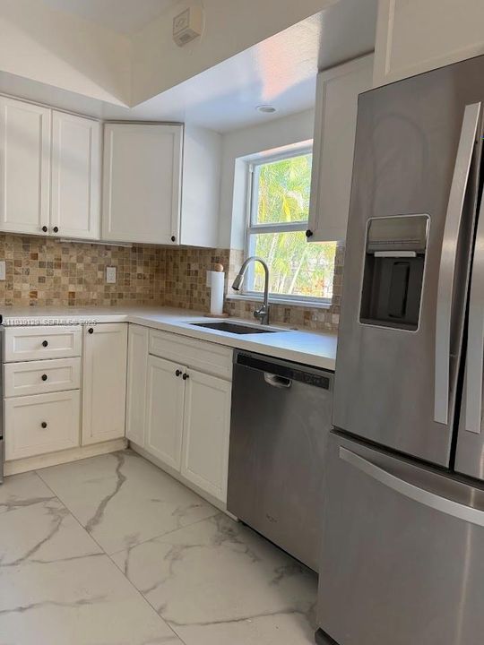 出租: $4,500 (3 贝兹, 2 浴室, 1628 平方英尺)