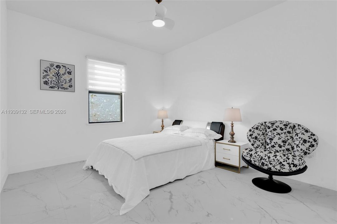 待售: $699,999 (4 贝兹, 4 浴室, 2714 平方英尺)