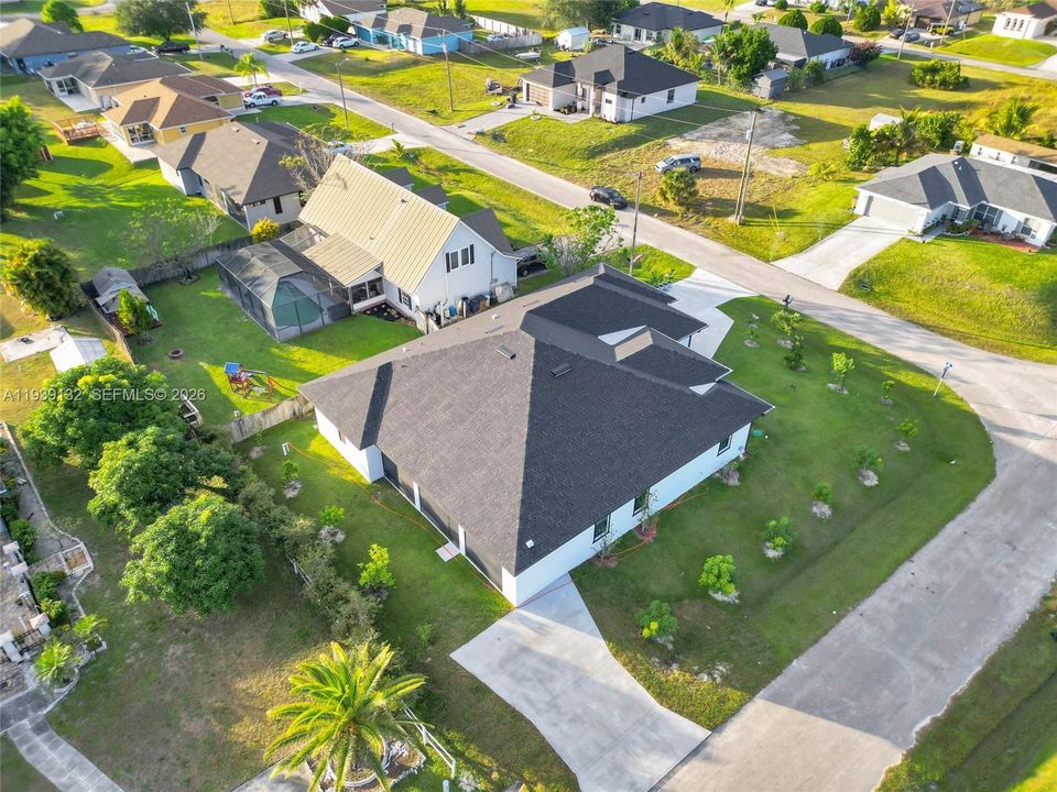 待售: $699,999 (4 贝兹, 4 浴室, 2714 平方英尺)