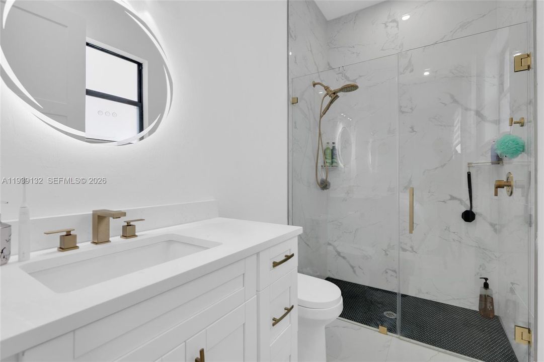 待售: $699,999 (4 贝兹, 4 浴室, 2714 平方英尺)