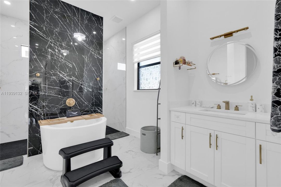 待售: $699,999 (4 贝兹, 4 浴室, 2714 平方英尺)