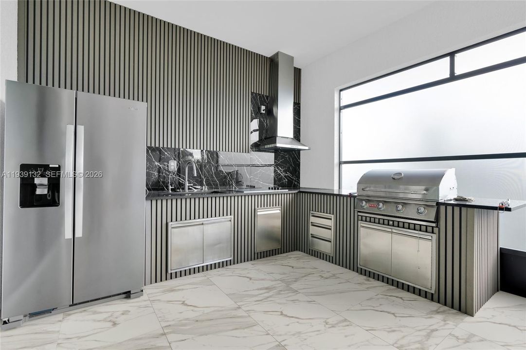 待售: $699,999 (4 贝兹, 4 浴室, 2714 平方英尺)