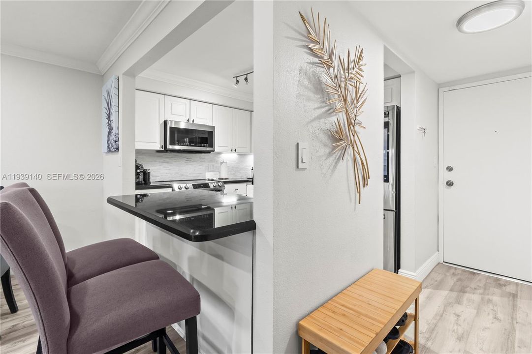 В аренду: $2,300 (1 спален, 1 ванн, 0 Квадратных фут)