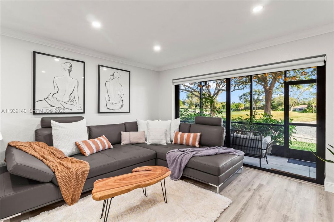 В аренду: $2,300 (1 спален, 1 ванн, 0 Квадратных фут)