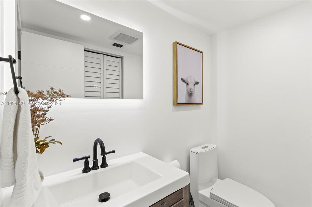 В аренду: $2,300 (1 спален, 1 ванн, 0 Квадратных фут)