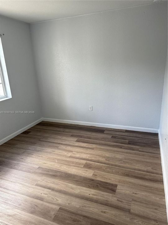 For Rent: $2,300 (3 beds, 2 baths, 1276 Square Feet)