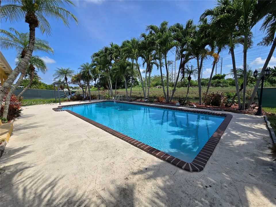 В аренду: $3,500 (3 спален, 2 ванн, 1700 Квадратных фут)