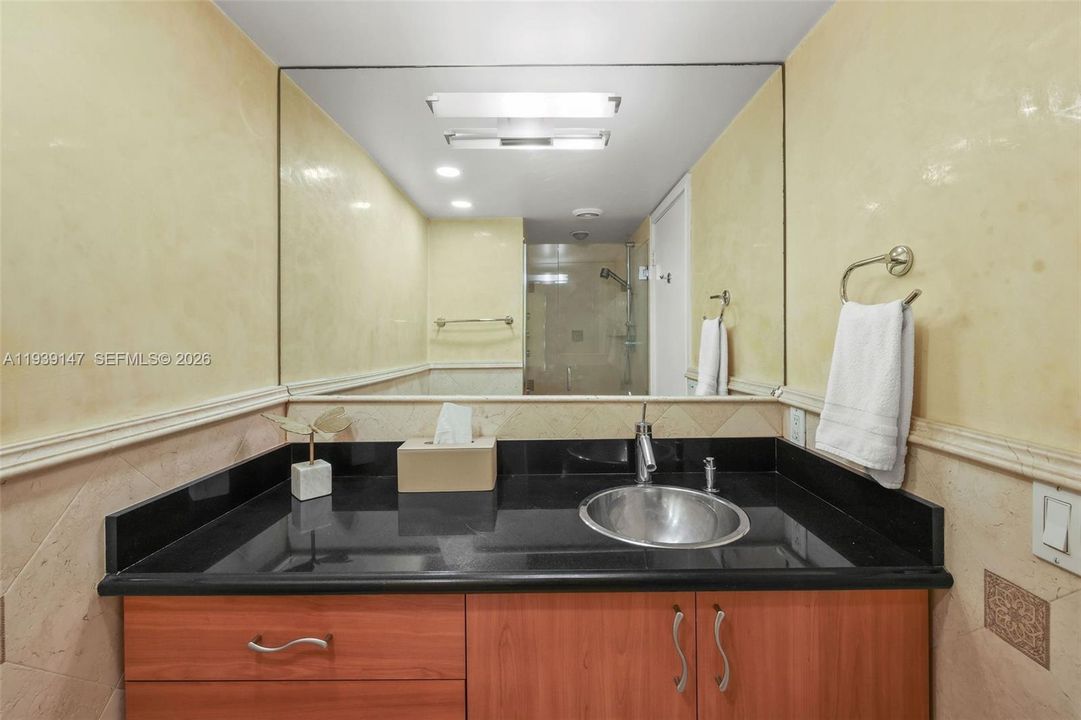 En Renta: $4,900 (2 camas, 2 baños, 1640 Pies cuadrados)