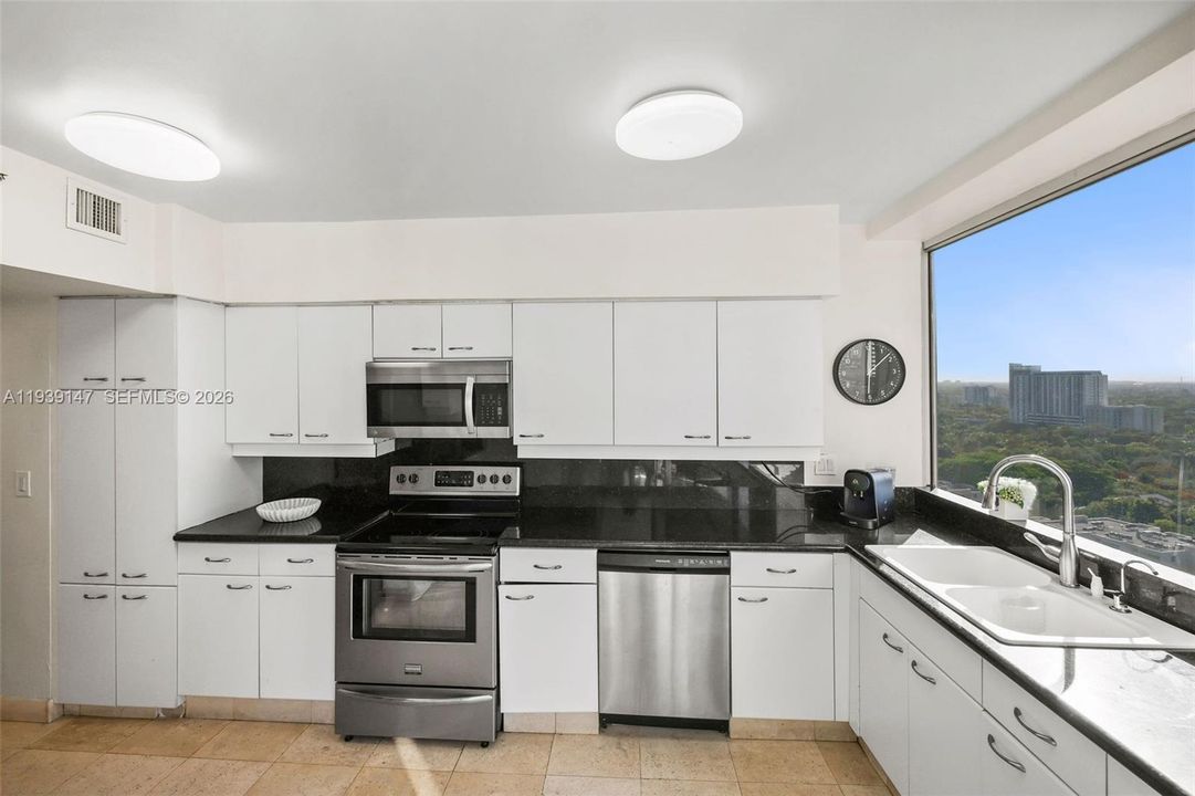 En Renta: $4,900 (2 camas, 2 baños, 1640 Pies cuadrados)