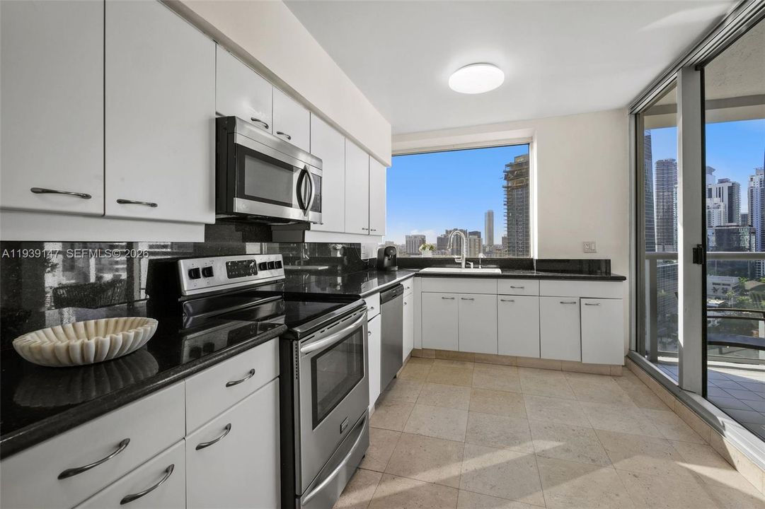 En Renta: $4,900 (2 camas, 2 baños, 1640 Pies cuadrados)