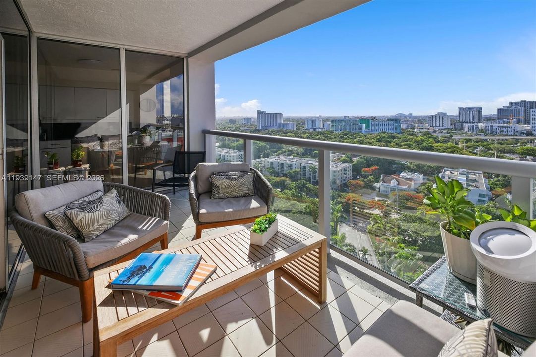 En Renta: $4,900 (2 camas, 2 baños, 1640 Pies cuadrados)