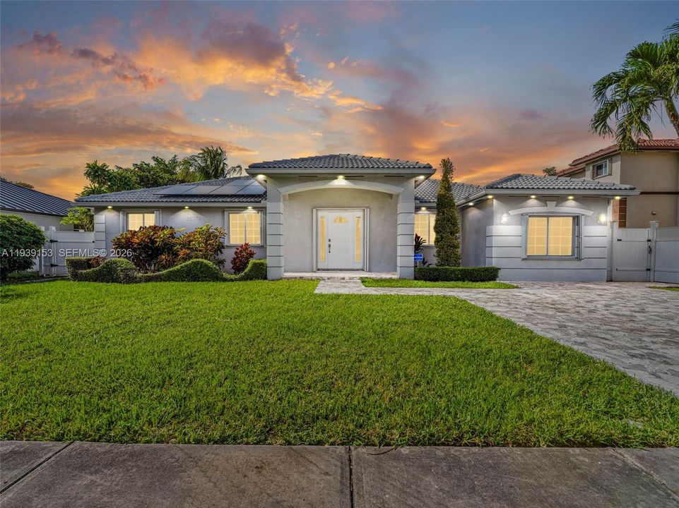 待售: $640,000 (3 贝兹, 2 浴室, 1890 平方英尺)