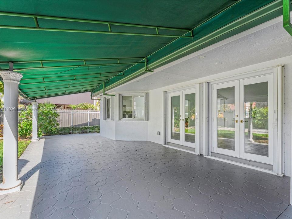 待售: $640,000 (3 贝兹, 2 浴室, 1890 平方英尺)