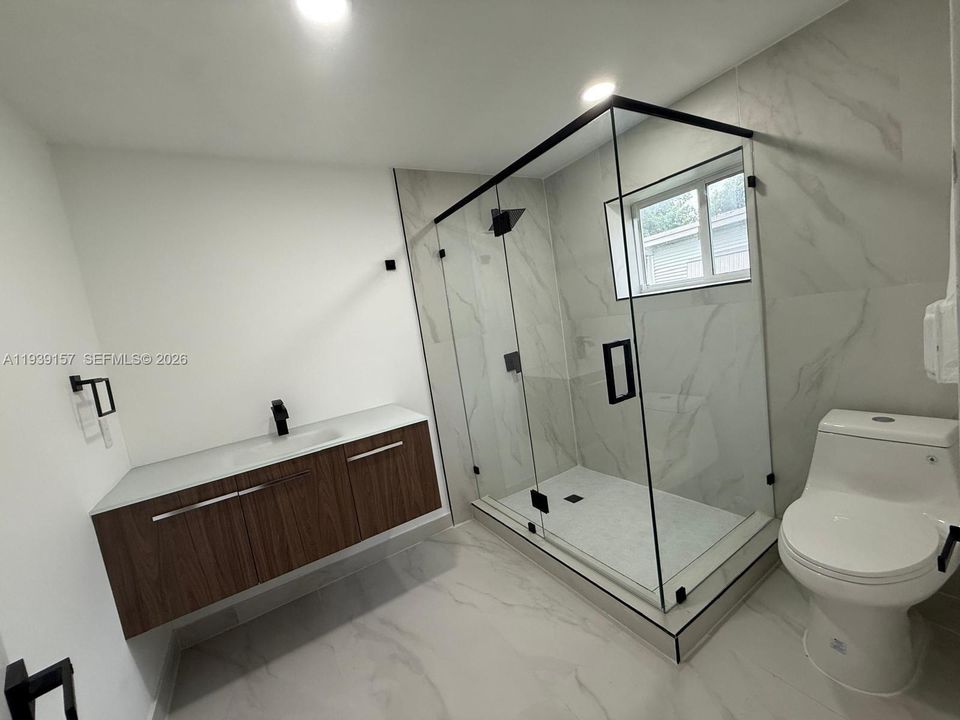 В аренду: $3,100 (2 спален, 2 ванн, 805 Квадратных фут)