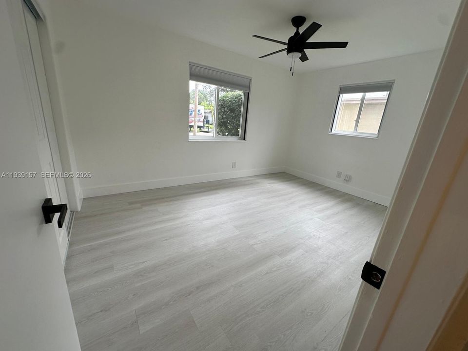 В аренду: $3,100 (2 спален, 2 ванн, 805 Квадратных фут)