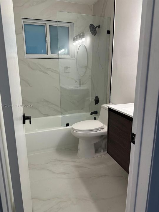 В аренду: $3,100 (2 спален, 2 ванн, 805 Квадратных фут)