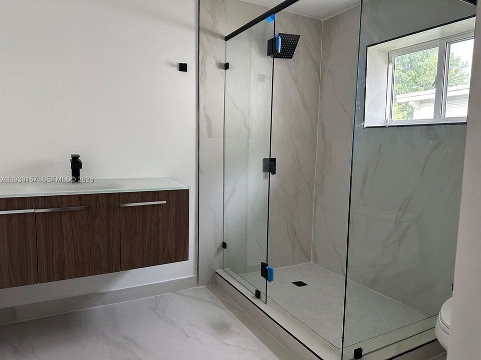 В аренду: $3,100 (2 спален, 2 ванн, 805 Квадратных фут)