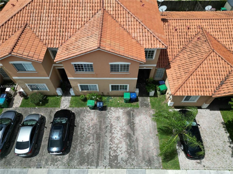 En Renta: $2,399 (3 camas, 2 baños, 1421 Pies cuadrados)