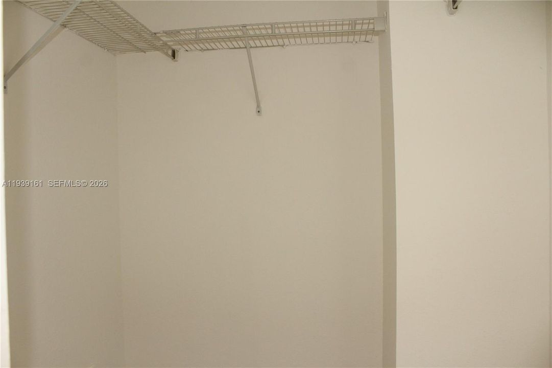 En Renta: $2,399 (3 camas, 2 baños, 1421 Pies cuadrados)