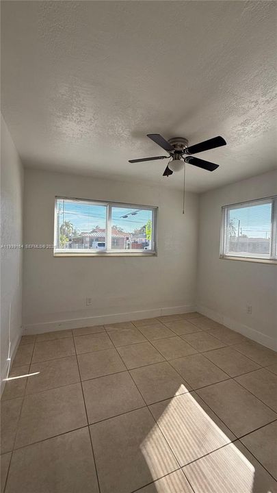 出租: $1,650 (1 贝兹, 1 浴室, 500 平方英尺)