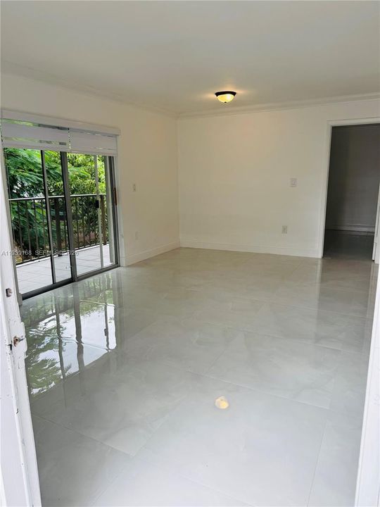 For Rent: $2,150 (2 beds, 2 baths, 812 Square Feet)