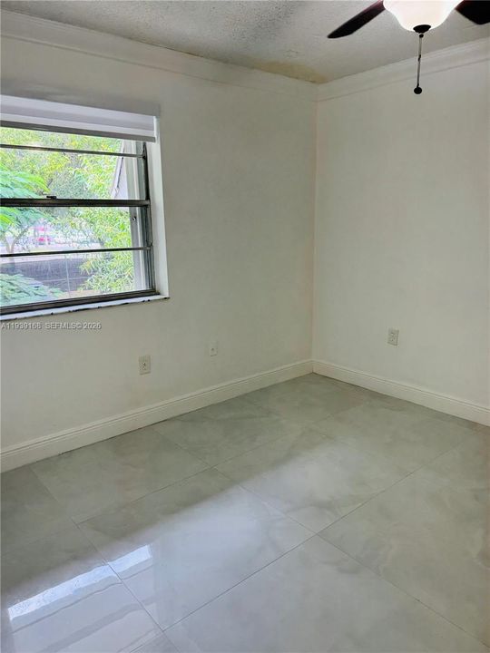 For Rent: $2,150 (2 beds, 2 baths, 812 Square Feet)