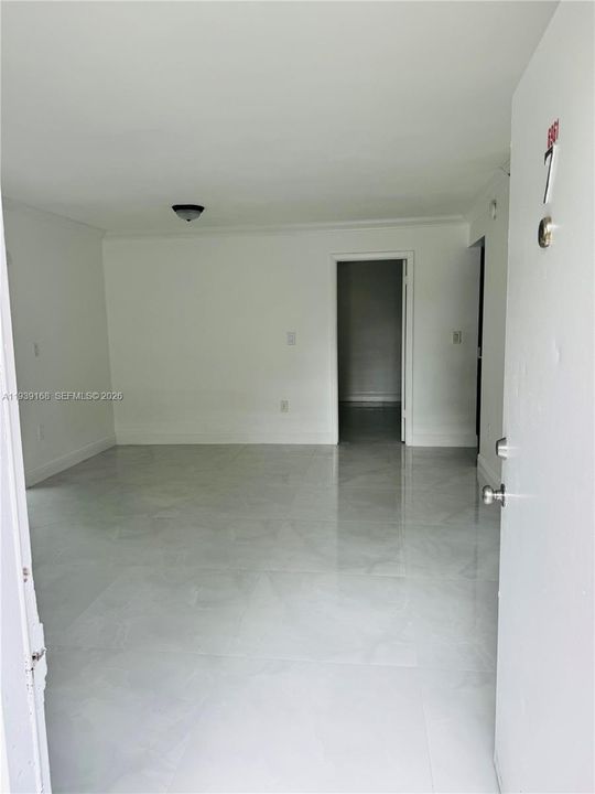 For Rent: $2,150 (2 beds, 2 baths, 812 Square Feet)