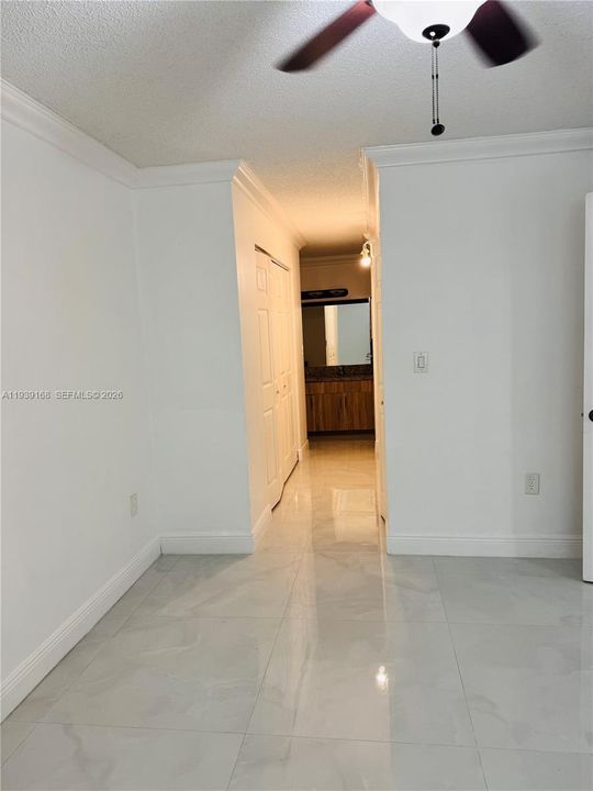 For Rent: $2,150 (2 beds, 2 baths, 812 Square Feet)