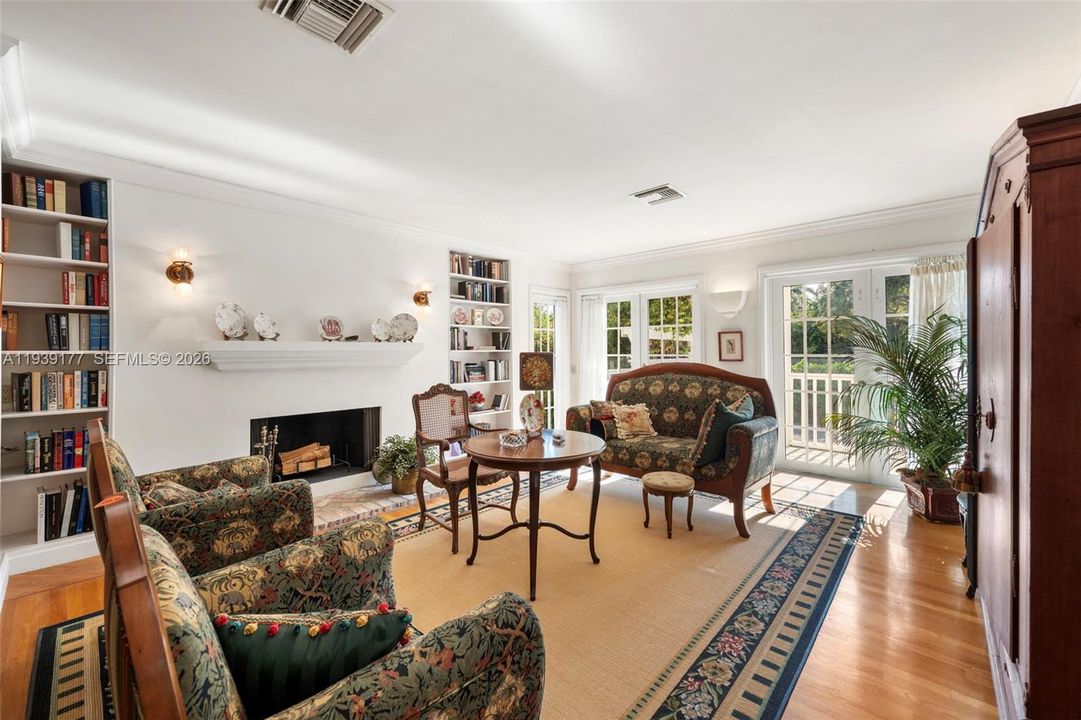 На продажу: $8,950,000 (4 спален, 5 ванн, 7236 Квадратных фут)