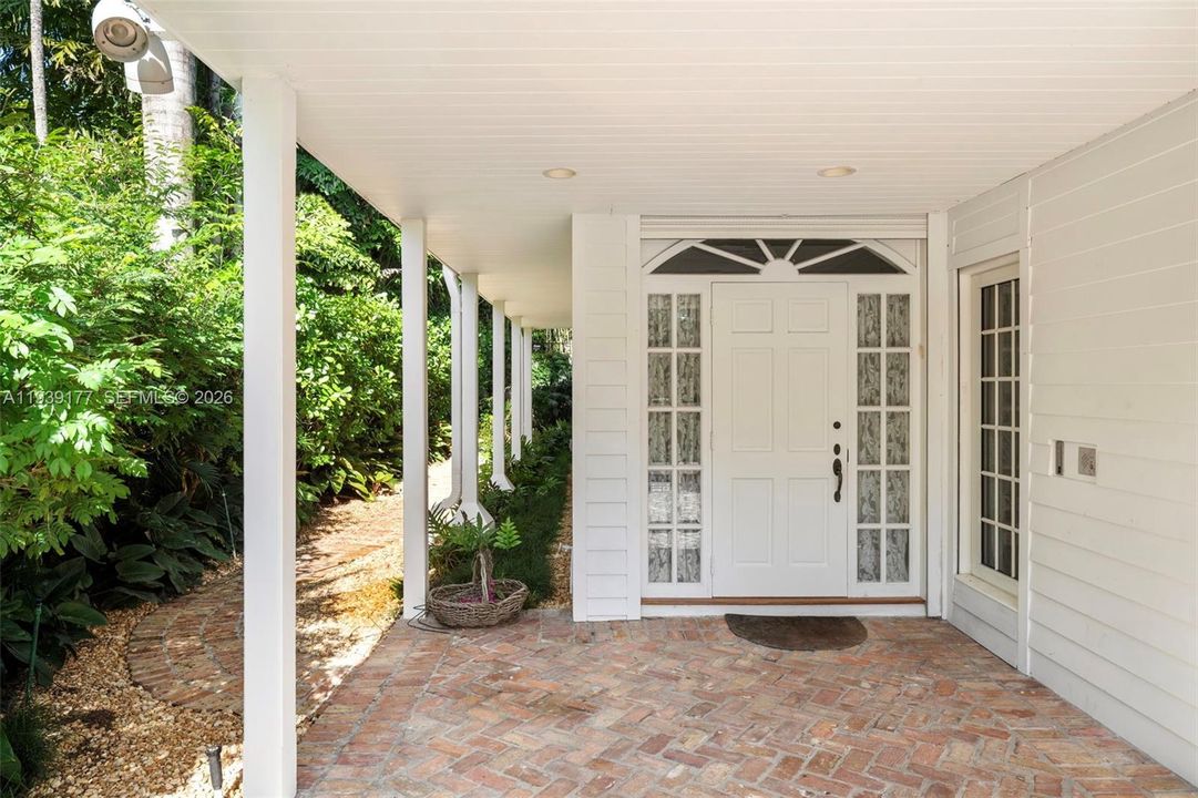 На продажу: $8,950,000 (4 спален, 5 ванн, 7236 Квадратных фут)