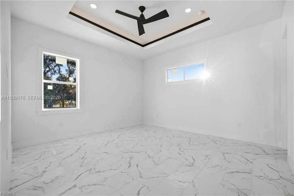 En Venta: $370,000 (3 camas, 2 baños, 1515 Pies cuadrados)