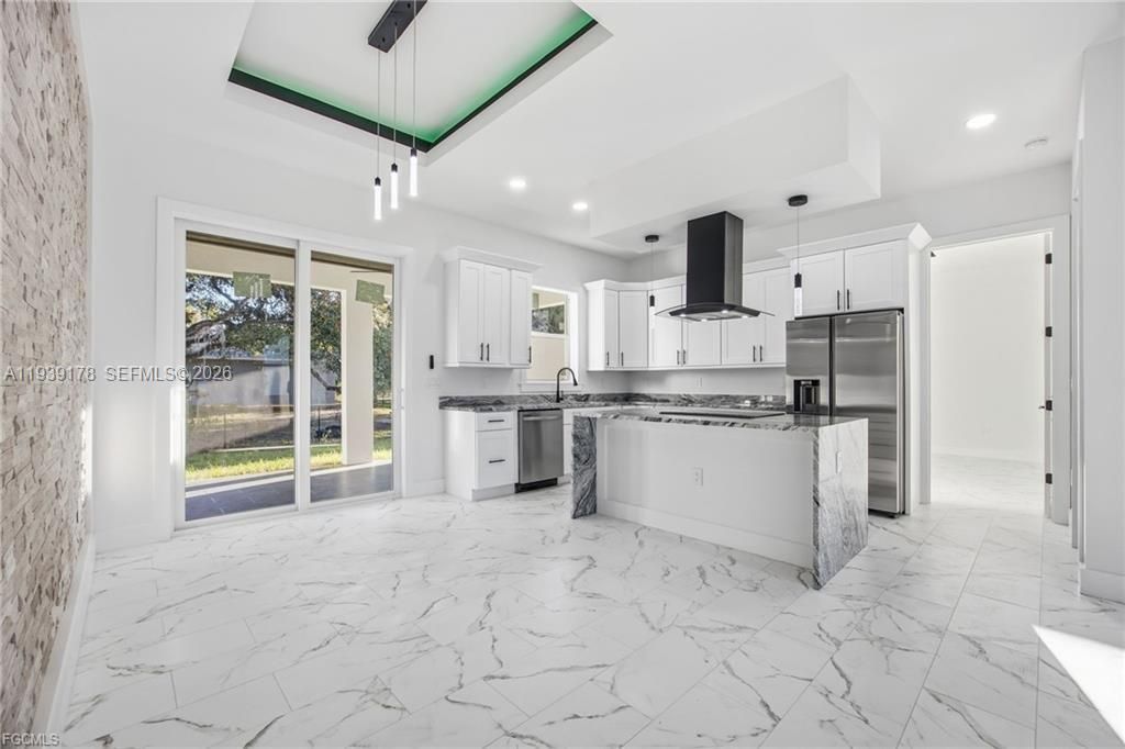 En Venta: $370,000 (3 camas, 2 baños, 1515 Pies cuadrados)