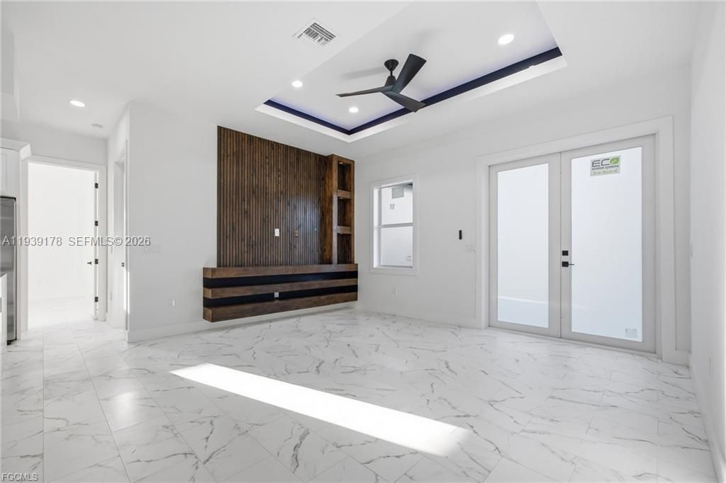 En Venta: $370,000 (3 camas, 2 baños, 1515 Pies cuadrados)