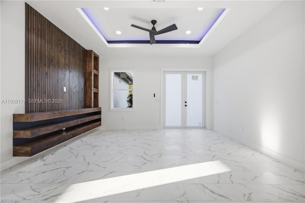 En Venta: $370,000 (3 camas, 2 baños, 1515 Pies cuadrados)