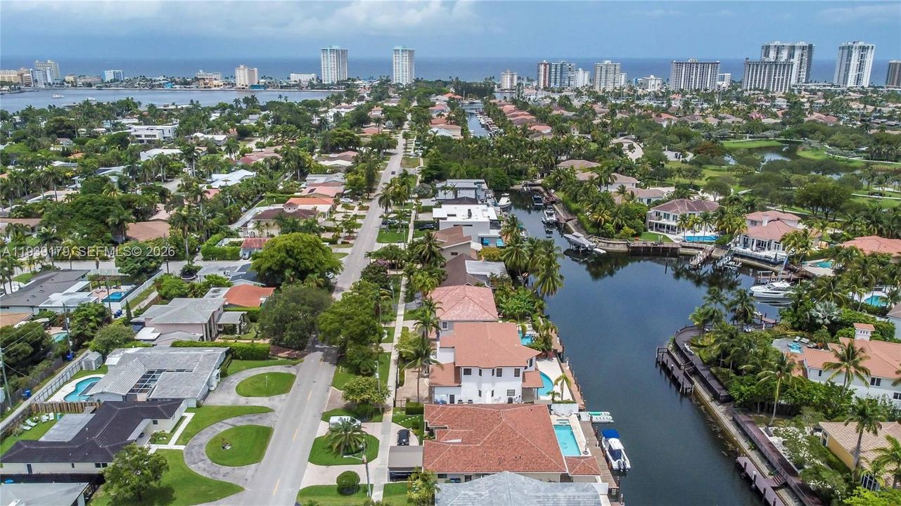 For Rent: $9,900 (5 beds, 3 baths, 3537 Square Feet)