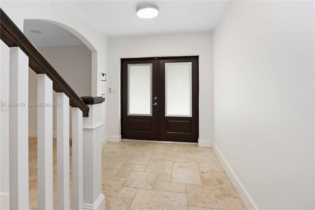 For Rent: $9,900 (5 beds, 3 baths, 3537 Square Feet)