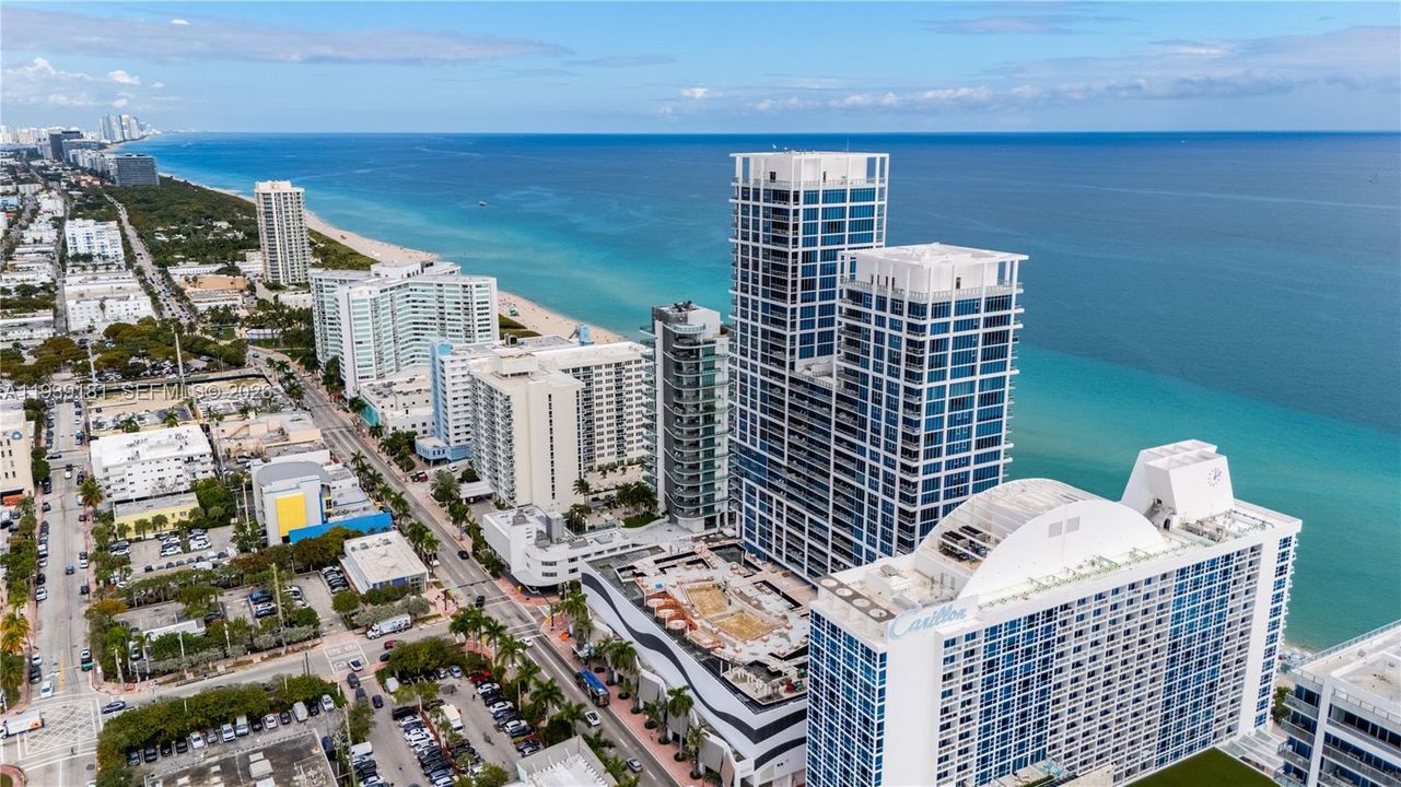 For Sale: $574,900 (1 beds, 1 baths, 820 Square Feet)