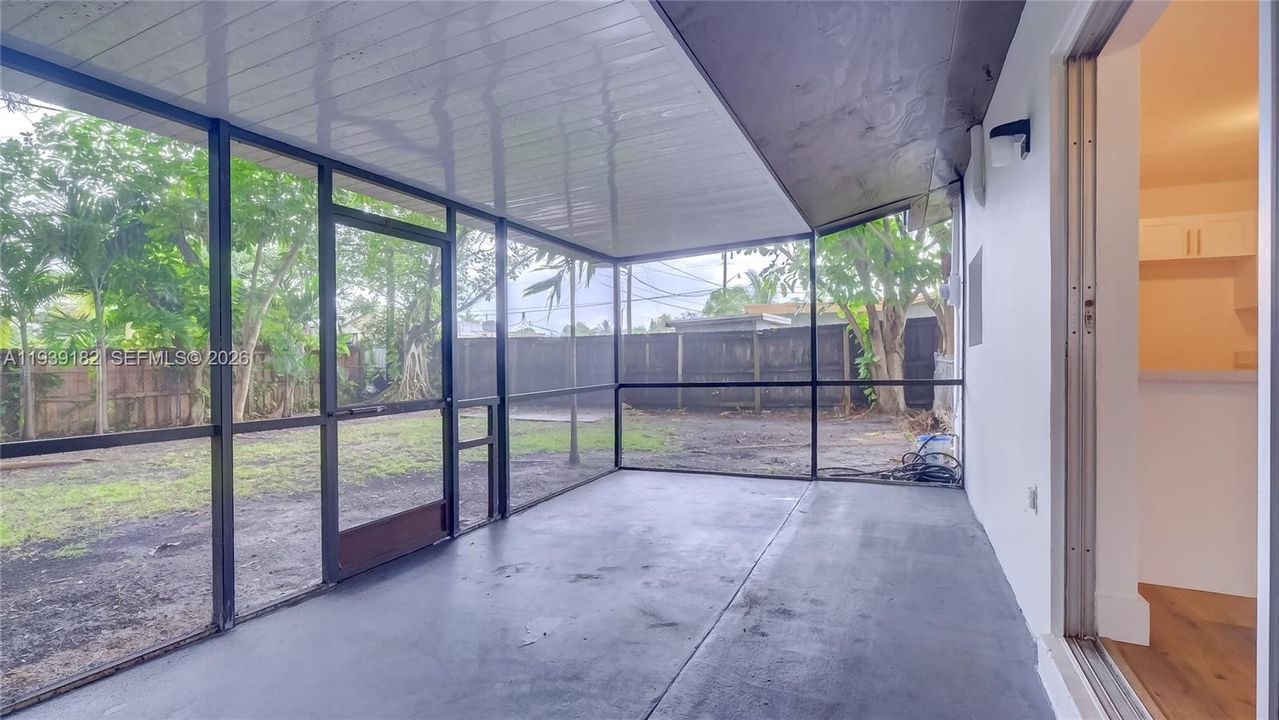 For Sale: $485,000 (3 beds, 2 baths, 1125 Square Feet)